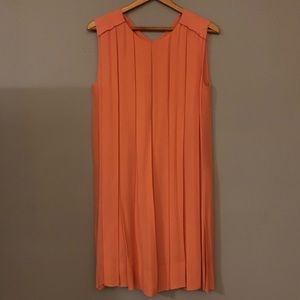 NWOT. Chloe silk pleated dress. Size 36 (4)